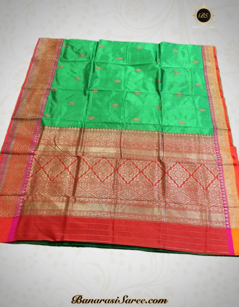 Pure Banarasi Handloom Katan Silk Green Color Antique Zari Booty Saree - Image 2
