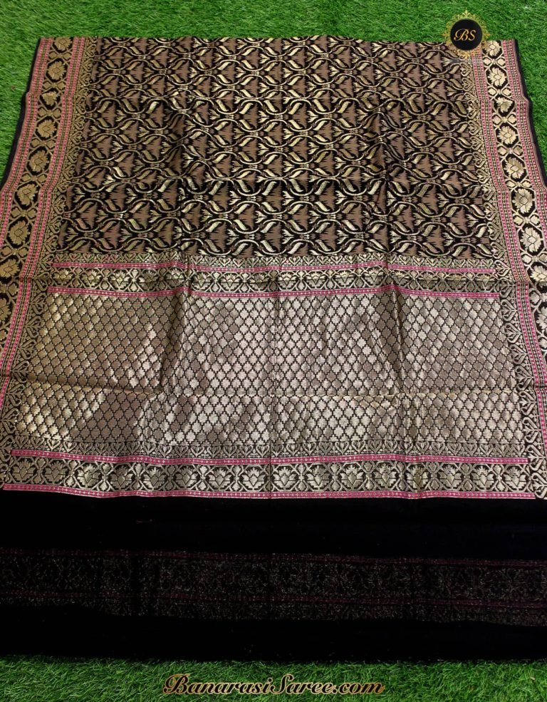 Banarasi Handloom Cotton Silk Patola Work Black Color Saree - Image 3