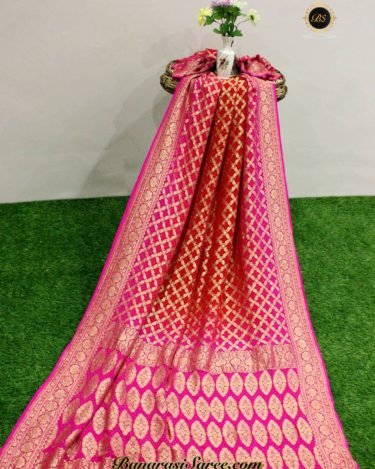 Pure Banarasi Handloom Pink-Red Color Bandhani Saree
