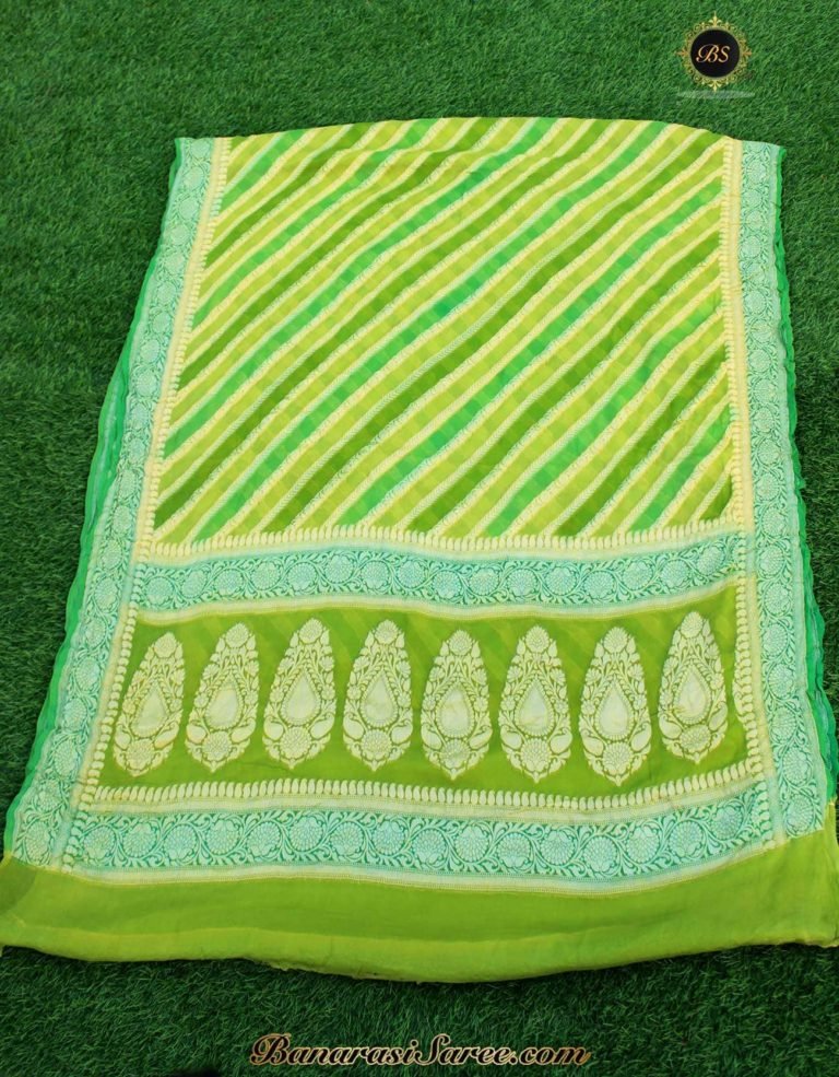 Pure Banarasi Handloom Khaddi Chiffon Green Color Rangkat Saree - Image 3