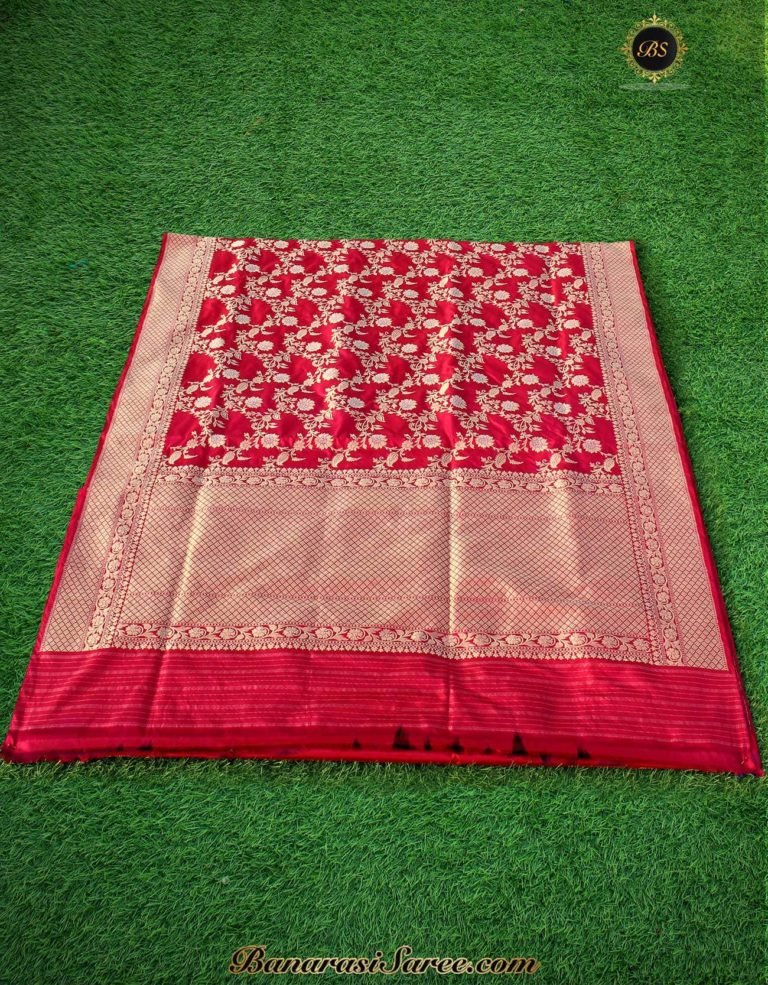 Pure Banarasi Katan Silk Roopa Sona Zari Jaal Saree - Image 4