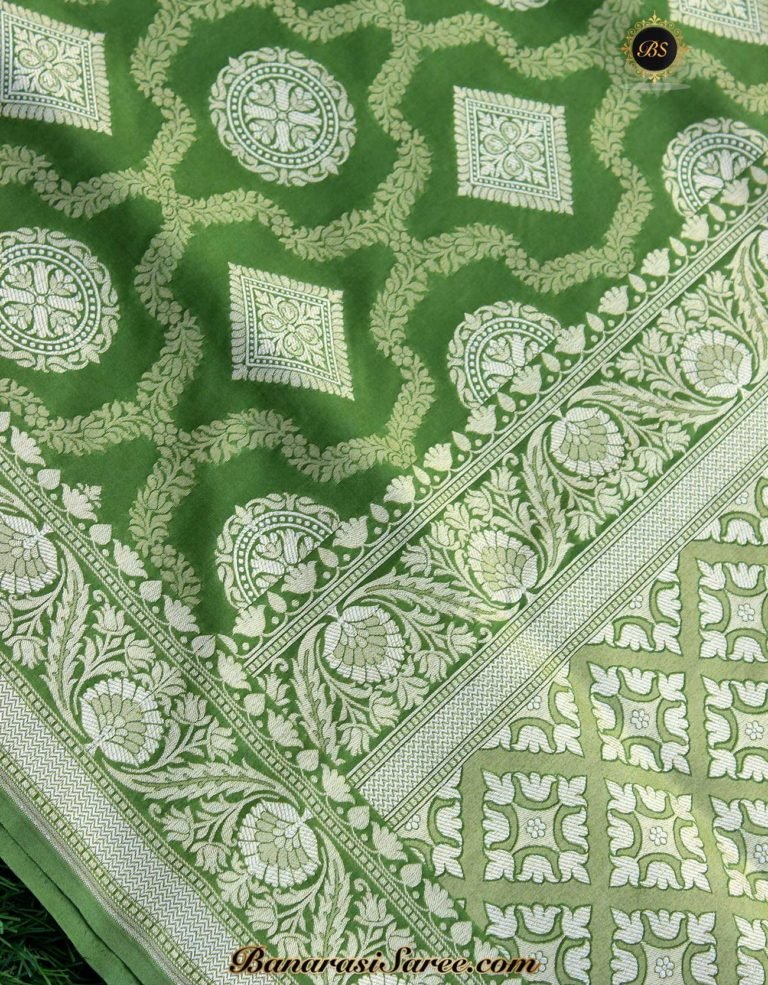 Banarasi Handloom Soft Silk Zari Boota Saree - Image 2