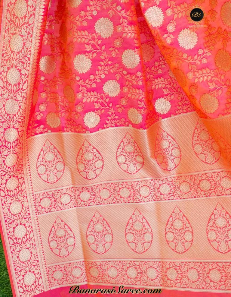 Banarasi Handloom Soft Silk Shot Pink Floral Jaal Saree - Image 2