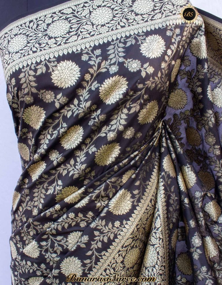 Banarasi Handloom Soft Silk Black Floral Jaal Saree - Image 2