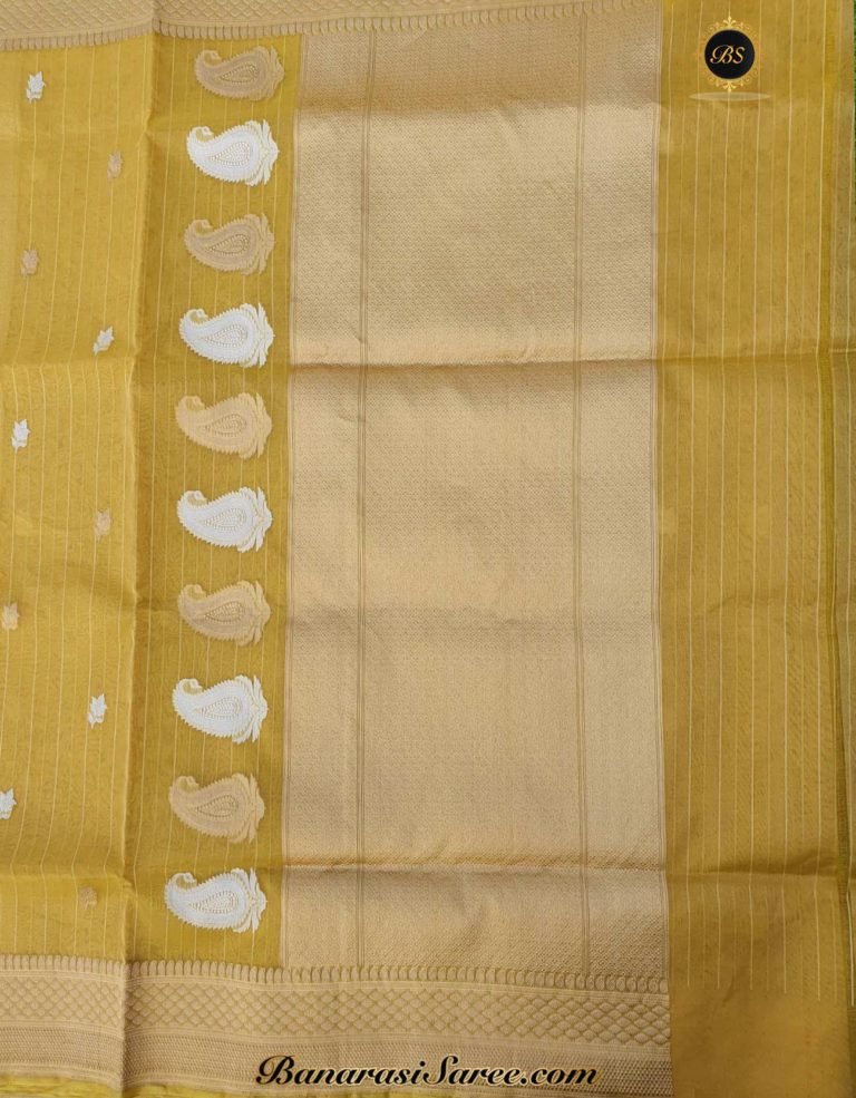 Pure Banarasi Handloom Golden Color Tissue Saree - Image 3