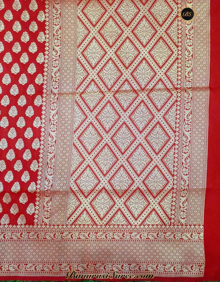 Banarasi Handloom Soft Silk Red Color Zari Booty Saree - Image 3