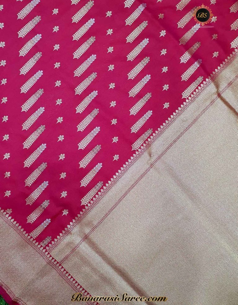 Banarasi Handloom Soft Silk Dark Pink Color Golden Zari Saree - Image 2