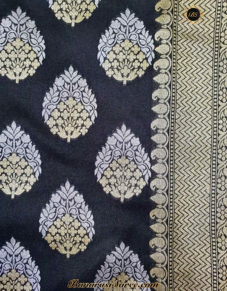 Banarasi Handloom Soft Silk Black Color Sona Roopa Boota Saree - Image 4
