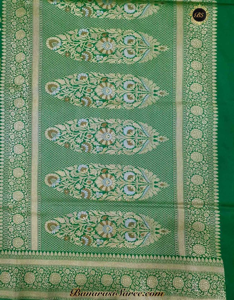 Banarasi Handloom Soft Silk Dark Green Color Sona Roopa Jaal Saree - Image 3