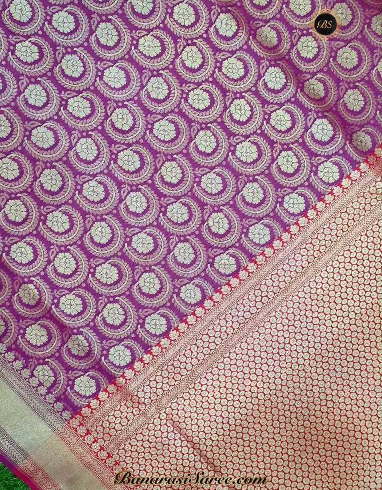 Banarasi Handloom Soft Silk Magenta Color Zari Jaal Saree - Image 2
