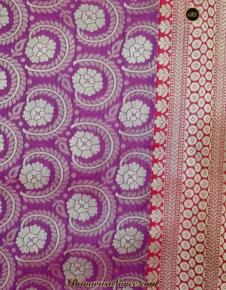Banarasi Handloom Soft Silk Magenta Color Zari Jaal Saree - Image 3